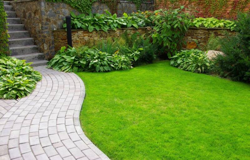 home-garden-800x513 home-garden-800x513