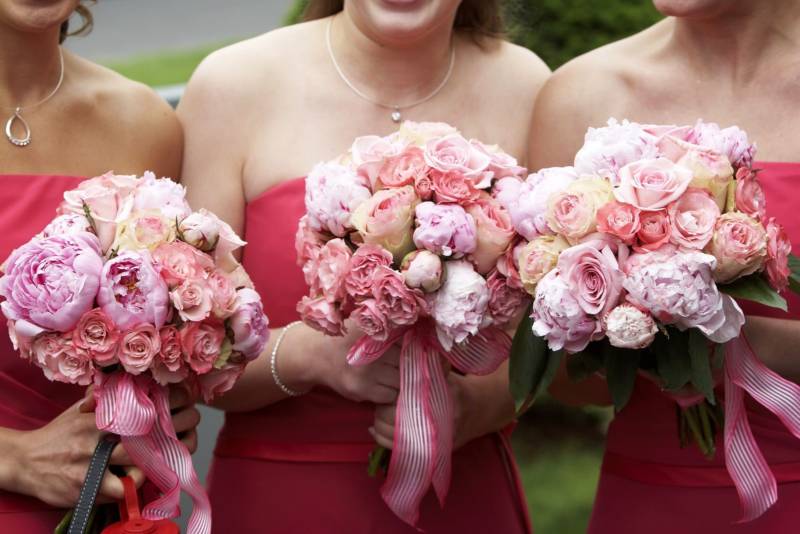 picking-wedding-flowers-800x534