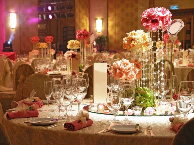 wedding-table-decorated-beautifully-800x600 wedding-table-decorated-beautifully-800x600